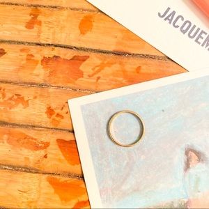 minimalistic weave textured gold ring